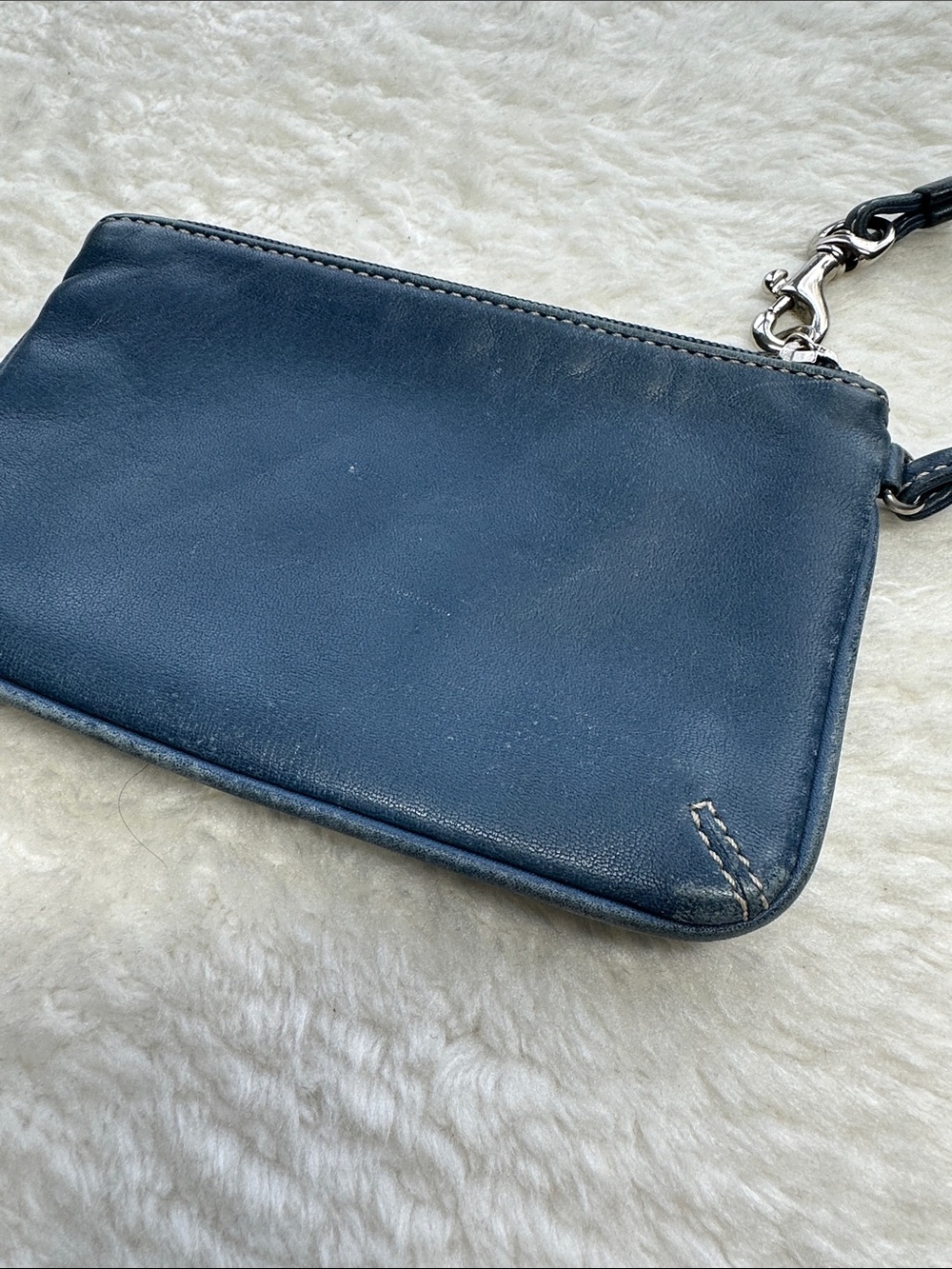 Coach vintage Blue Leather‎ Wristlet with Detachable Strap - Picture 5 of 8